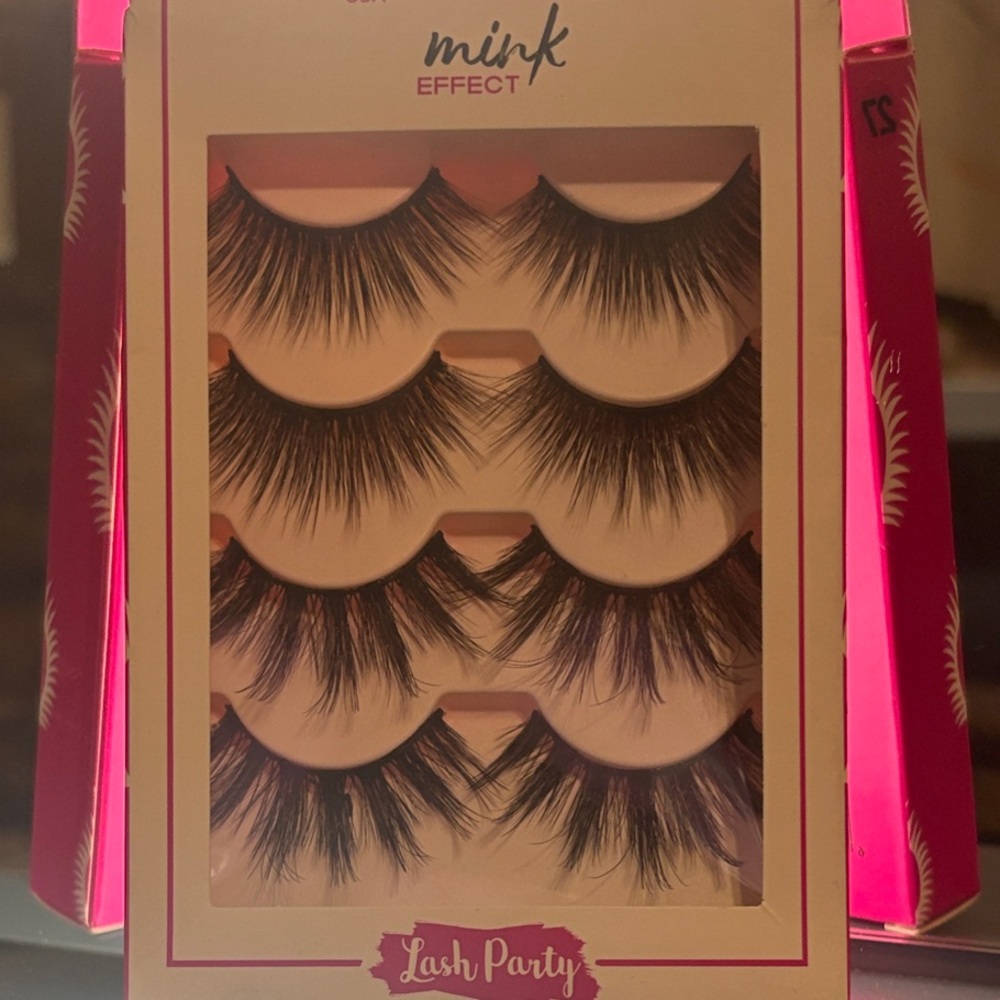 Mink Effect Lash Party Black Lashes